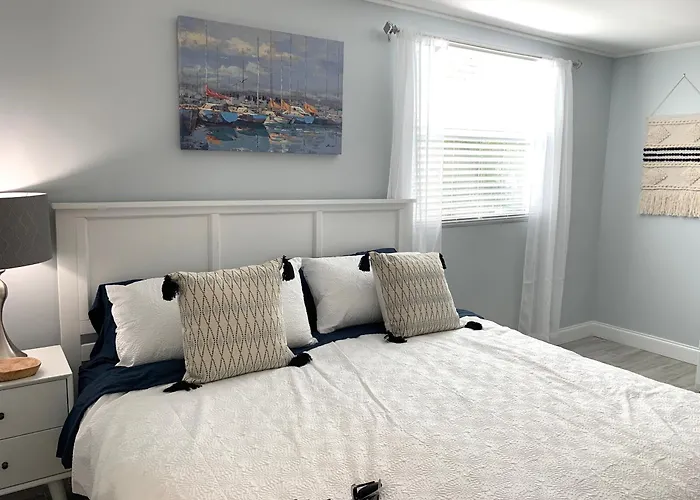 Amazing Studio Close To The Peanut Island!